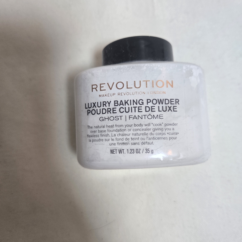 Revolution Luxury Baking Powder - Ghost White